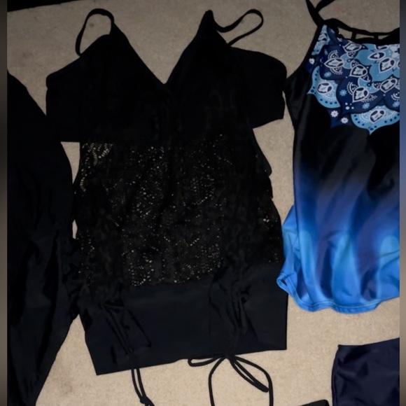 Bathing suit lot assortment brands women’s large, also 14 various sizes - Picture 4 of 8